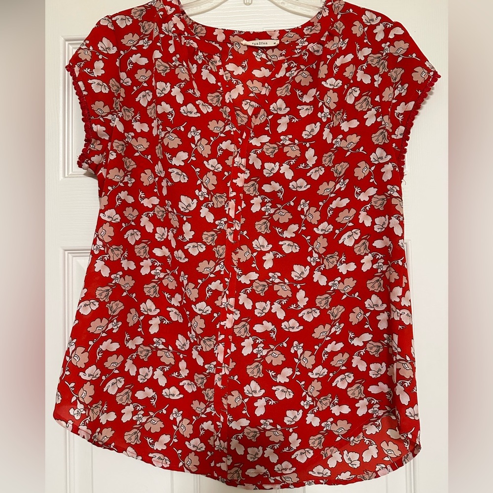 Fun2Fun Zahari Split Neck Blouse